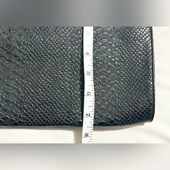 Express Women's Black Faux Leather Clutch Hand Bag Purse Magnetic Closure Black - Picture 5 of 6